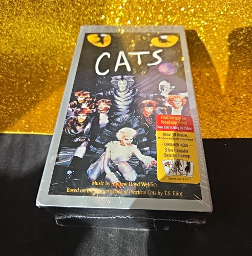 Universal cats commemorative - universal,